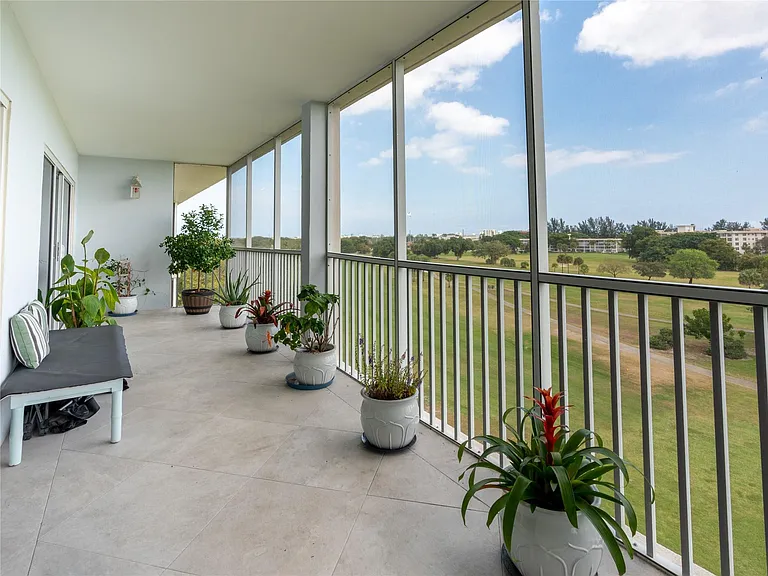 2850 N Palm Aire Dr #601 — Photo 6