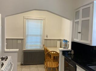 32 Hanover Pl, Merrick, NY 11566