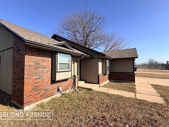 2nd image of 329 NW 119th St