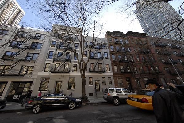 2nd image of 326 E 85th St APT 2D