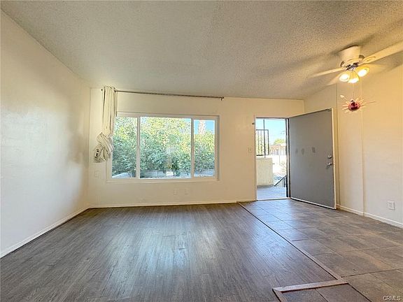 3rd image of 1808 W Sumac Ln #1808
