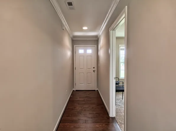 17 Manchurian Ct, Elgin, SC 29045
