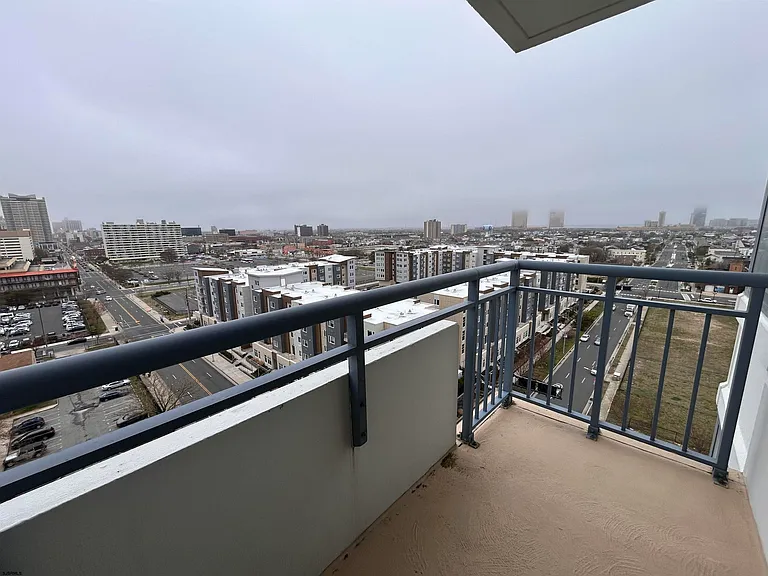 526 Pacific Ave #1206 — Photo 15