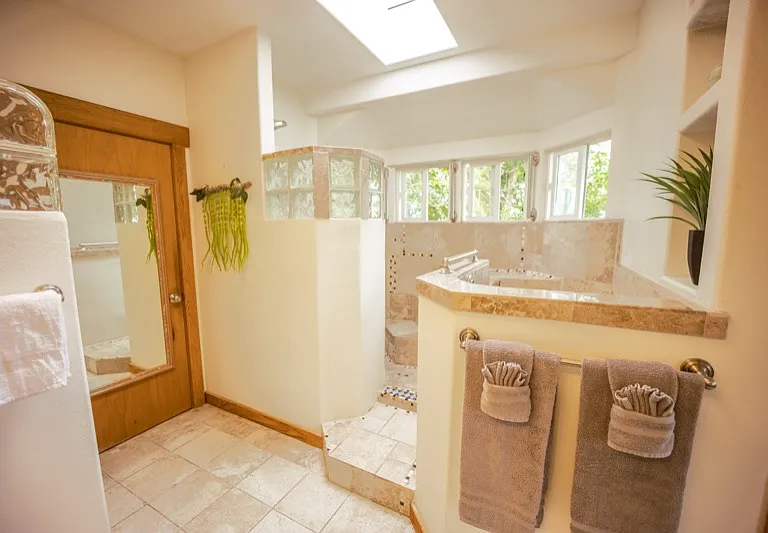 15 Aipuni St #4 — Photo 7
