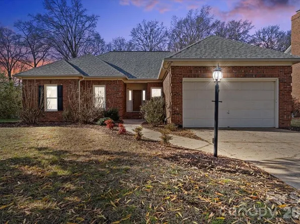 14117 Greenwing Ct, Charlotte, NC 28273