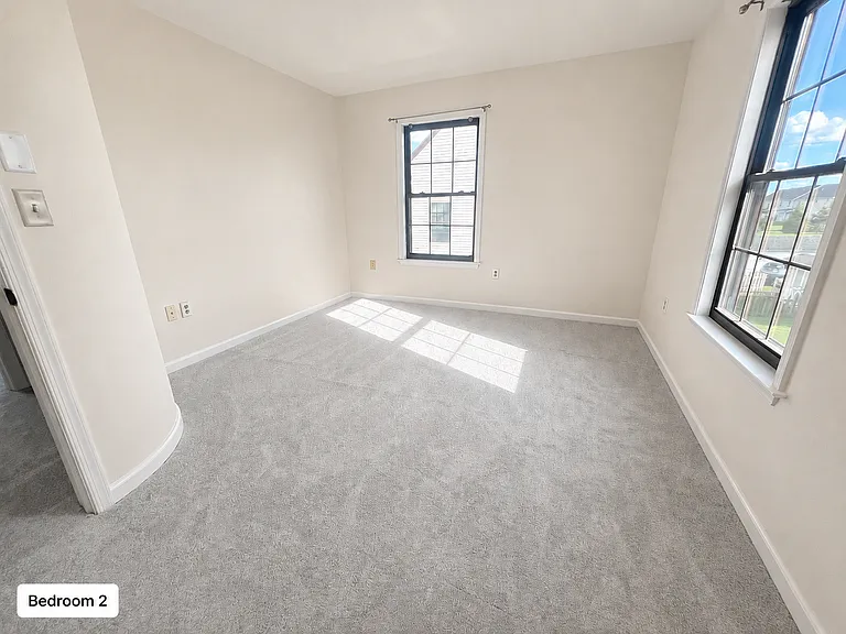 50 Carriage House Dr — Photo 11