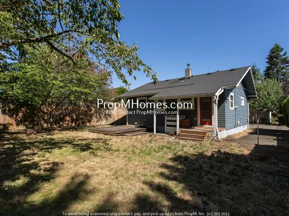 9038 NE Humboldt St, Portland, OR 97220