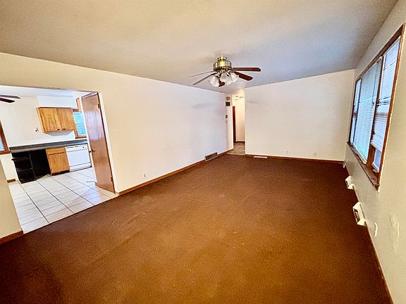 2nd image of 721 Friendship Dr
