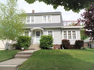 2717 S 9th St, Sheboygan, WI 53081