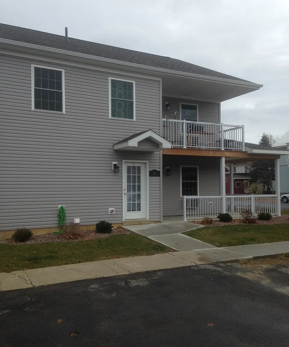 2 bed, 1000 sqft, $1,400 — Photo 1