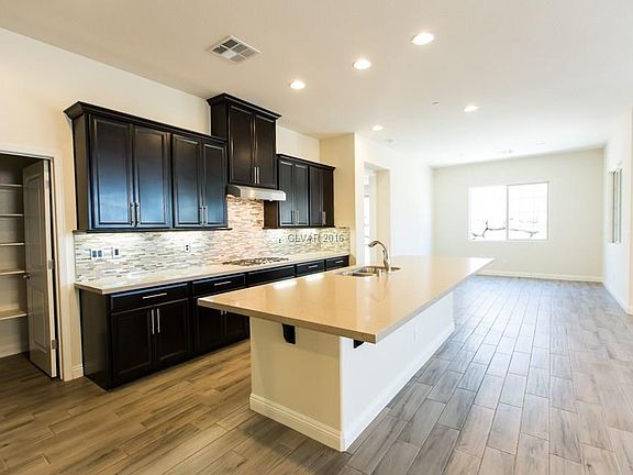 4th image of 333 Mandarin Hill Ln
