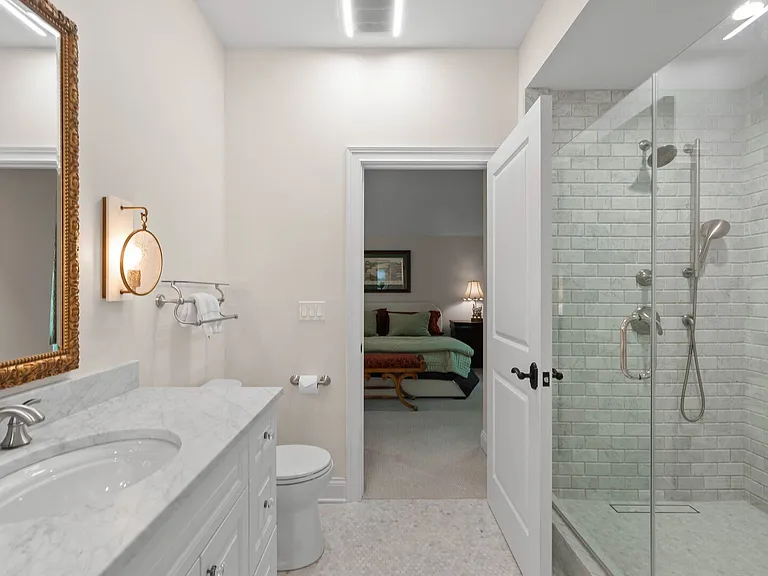 695 Cedar Point Dr — Photo 5