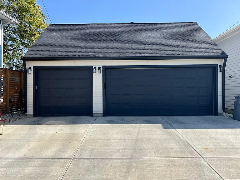2060 Ruckle St — Photo 38