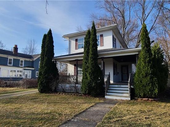 248 Walnut St Geneva Oh 44041 Mls 4264430 Zillow