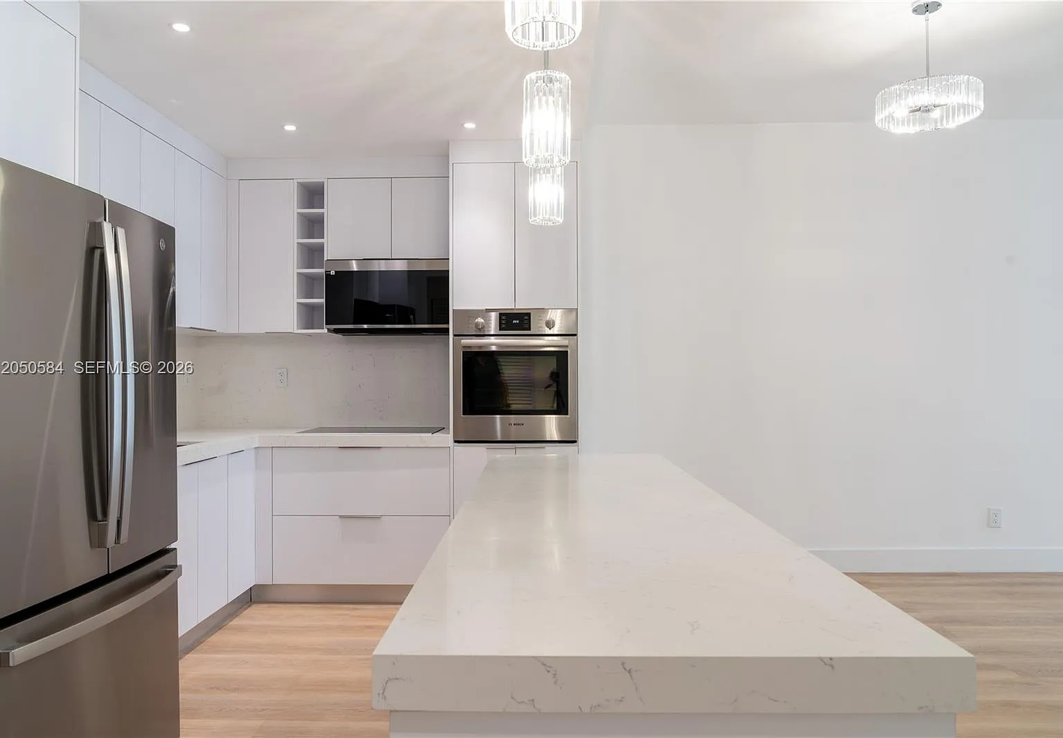 1 bed, 1000 sqft, $3,000 — Photo 1