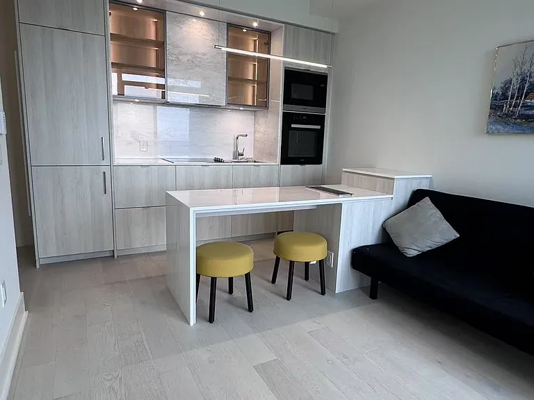 11 Yorkville Ave #4301 — Photo 5