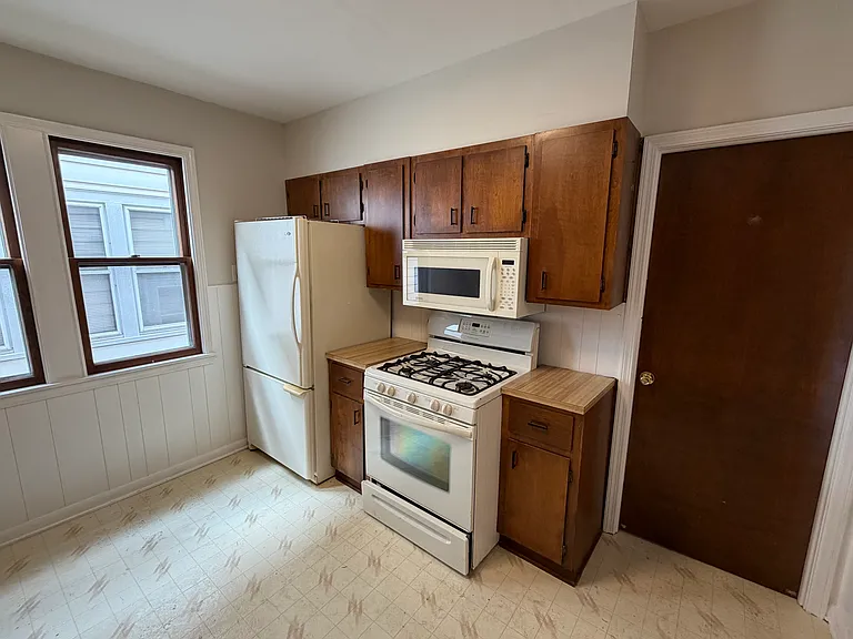 1572 Elmwood Ave #1 — Photo 13