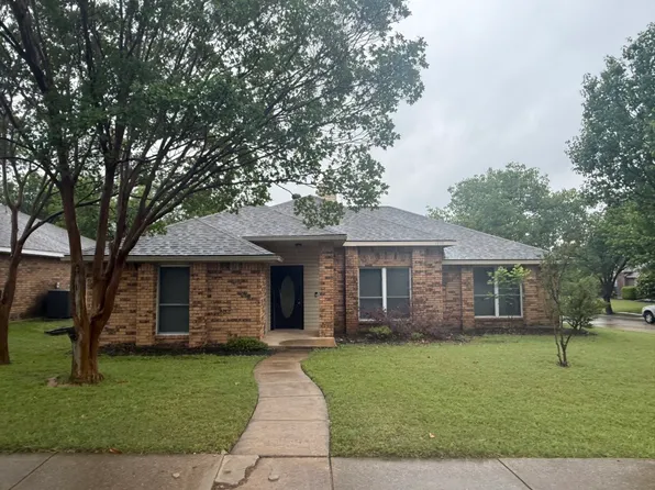 1038 Fairview Ct, Mesquite, TX 75181