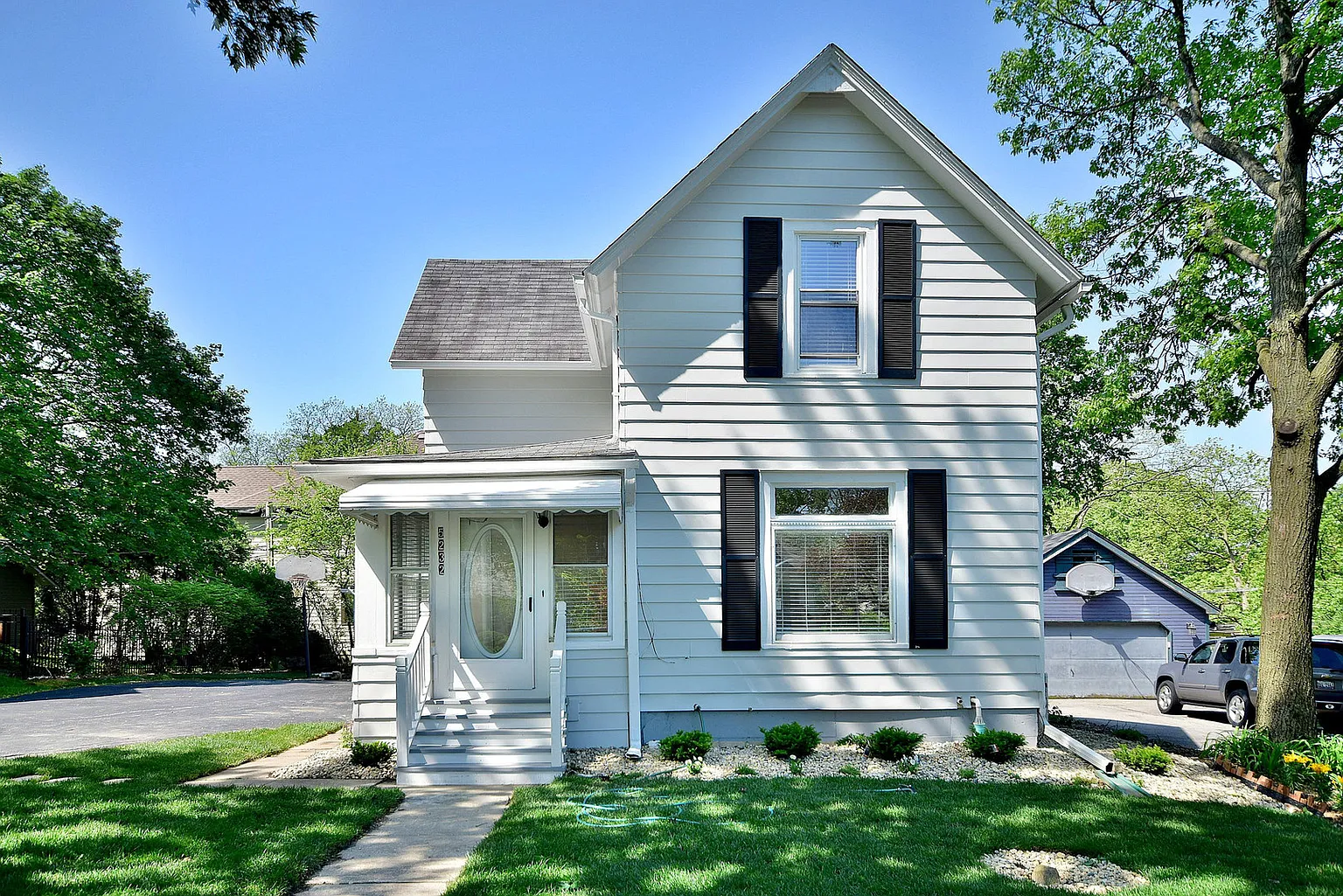 5232 Carpenter St photo 1