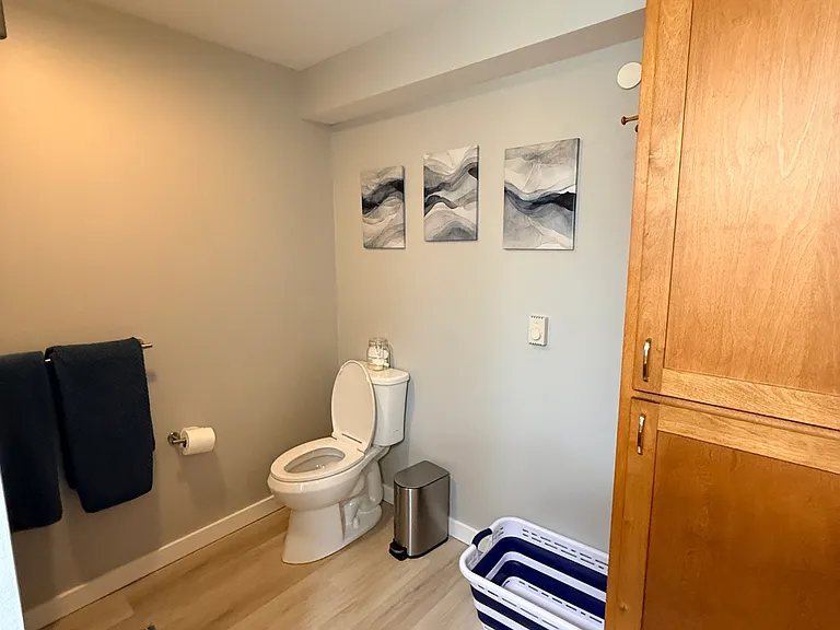228 S Cottonwood Rd #201 — Photo 10