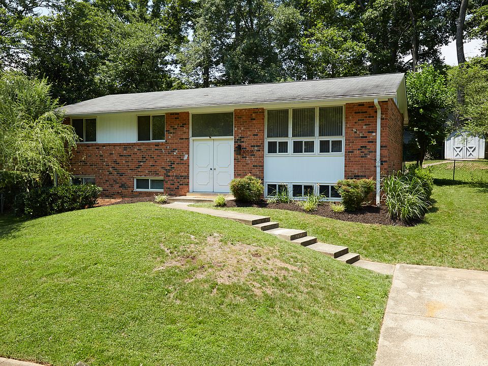 1st image of 10016 Latimer Ct