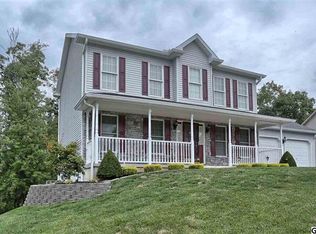 35 Scarlet Oak Dr, Etters, PA 17319