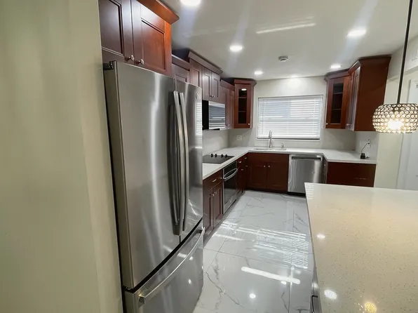 9110 Orchid Tree Ln, Hollywood, FL 33024