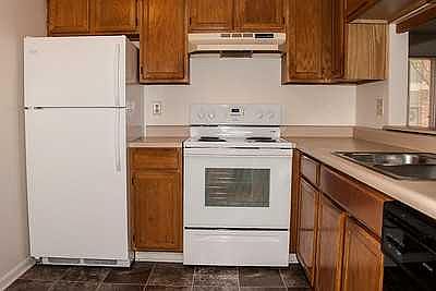 Kitchen (not the exact one in our apartment, but it gives yo
