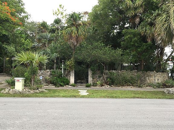 3rd image of 9271 Marine Dr