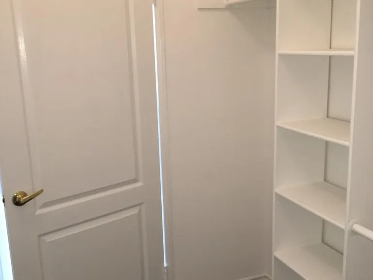 walk in closet
