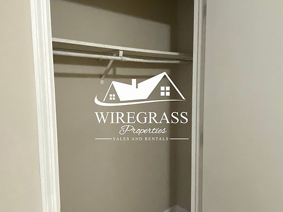 4th image of 3801 Spruce Dr