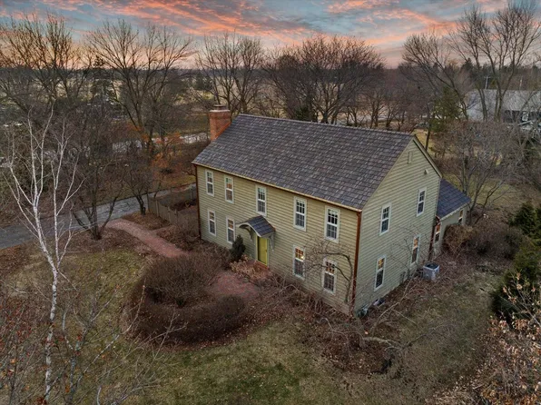 2650 West Sunnydale LANE, Mequon, WI 53092