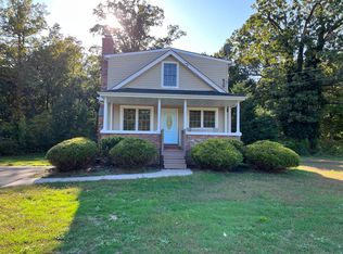 938 Aura Rd, Monroeville, NJ 08343