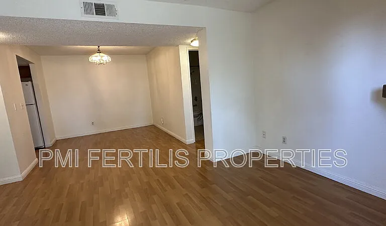 8331 Vineyard Ave #7 — Photo 9