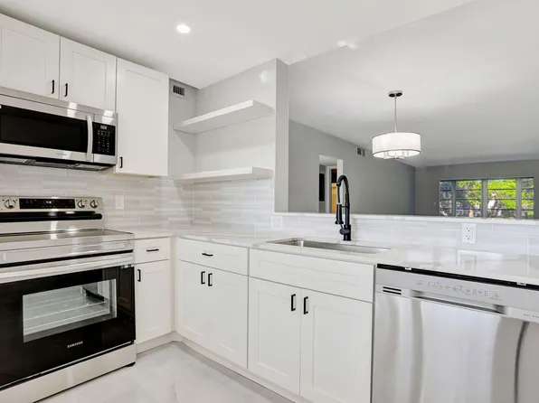 2202 LUCAYA Bend #G2, Coconut Creek, FL 33066