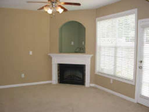 3rd image of 579 Woodland Park Ter