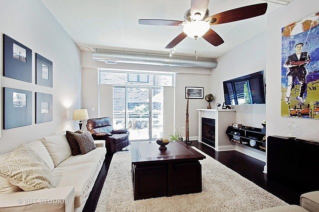 1st image of 4814 N Clark St #205