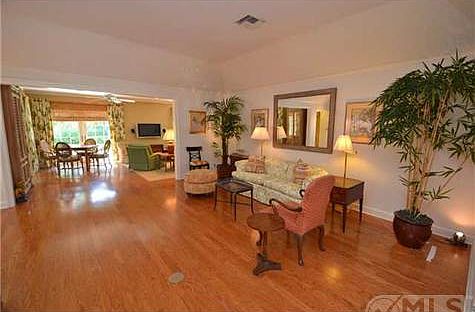 5th image of 4911 King Palm Cir