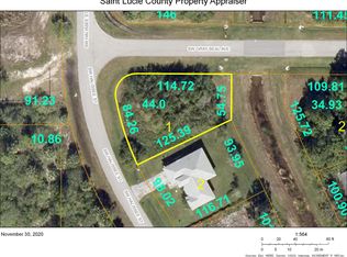 2288 SW Gray Beal Ave, Pt Saint Lucie, FL 34953
