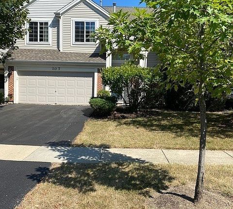 3rd image of 107 Heritage Ln