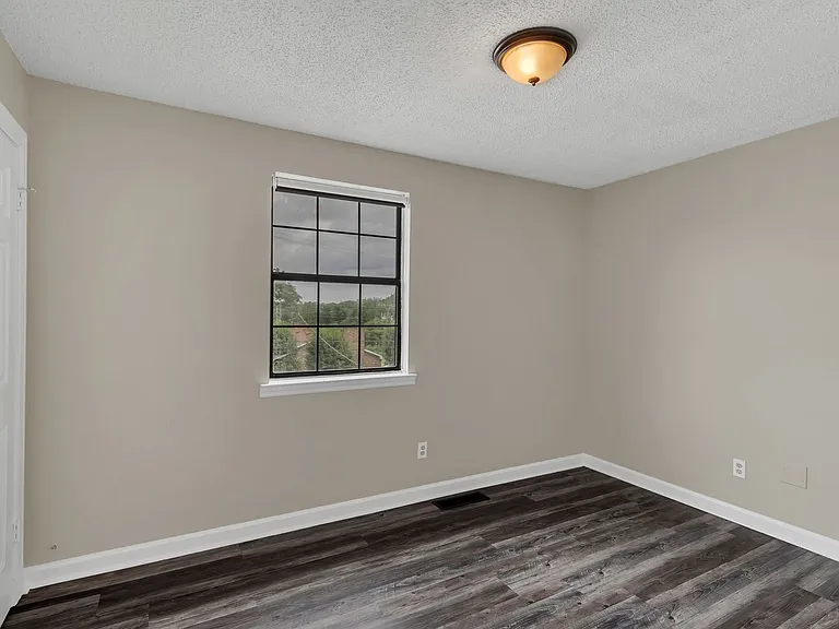2439 Paulawood Dr — Photo 17
