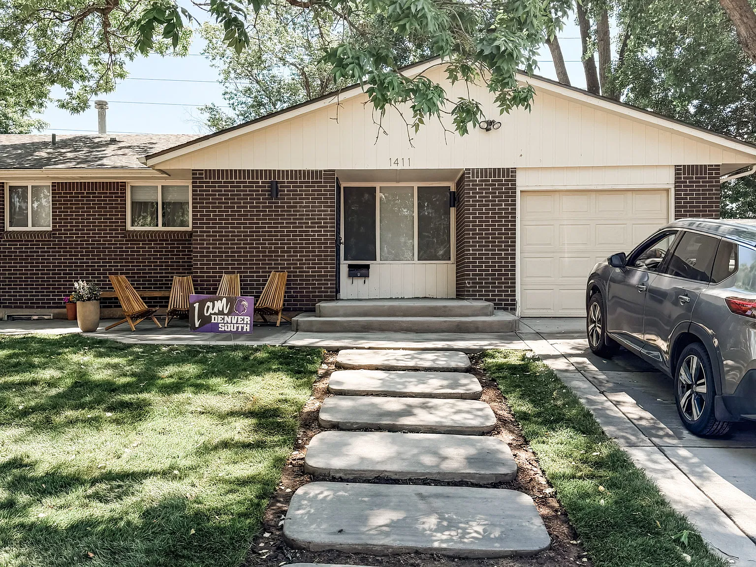 4 bed, 2.5 bath, 2200 sqft, $3,450 — Photo 1