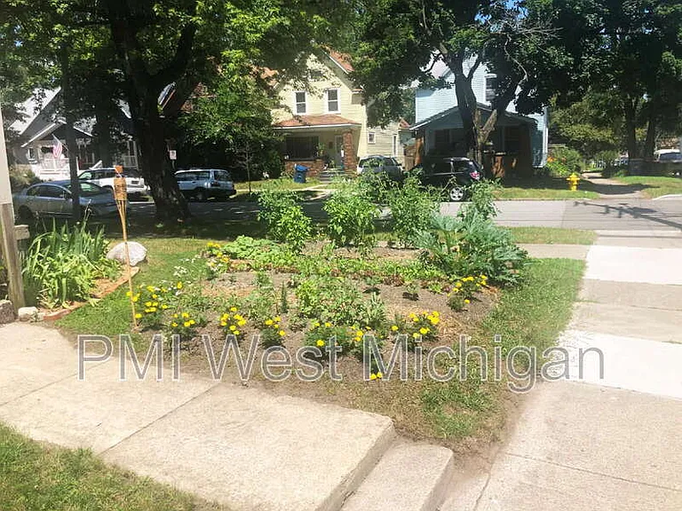 103 Fitzhugh Ave SE #1 — Photo 23