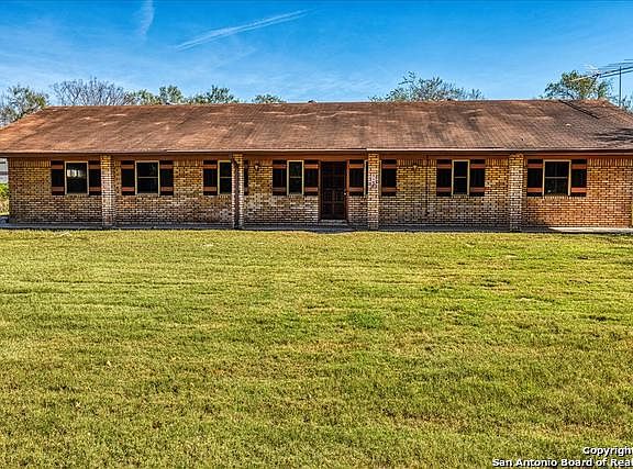 2nd image of 214 Brian Dr