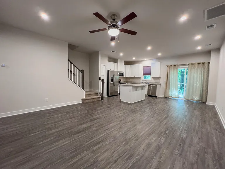 307 Grand Palm Ln — Photo 6