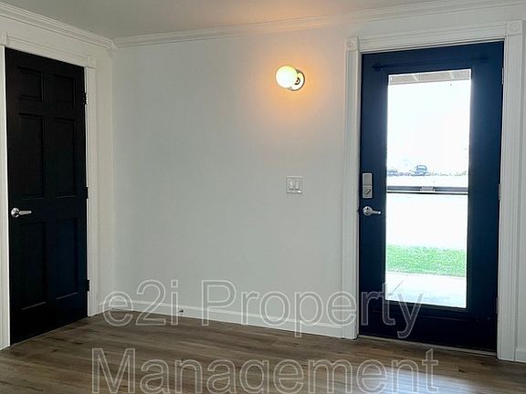 5th image of 1725 Grand Island Blvd #1