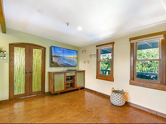 5th image of 120 E Avenida Cornelio #A