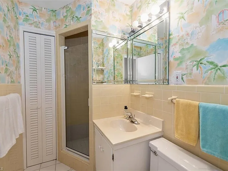 1065 Gulf Shore Blvd N #205 — Photo 23