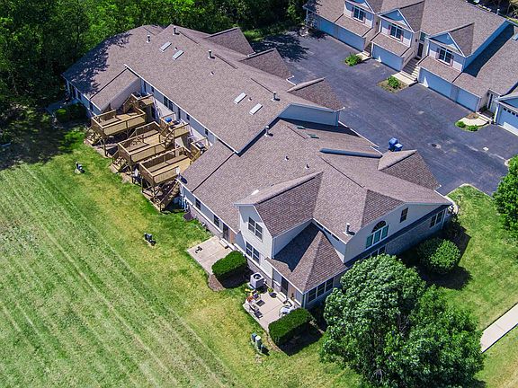 5th image of 3925 S Pointe Dr Unit B