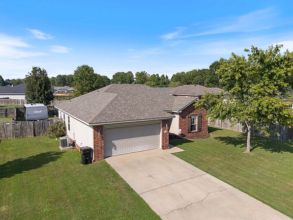 2nd image of 38 Willow Lake Dr